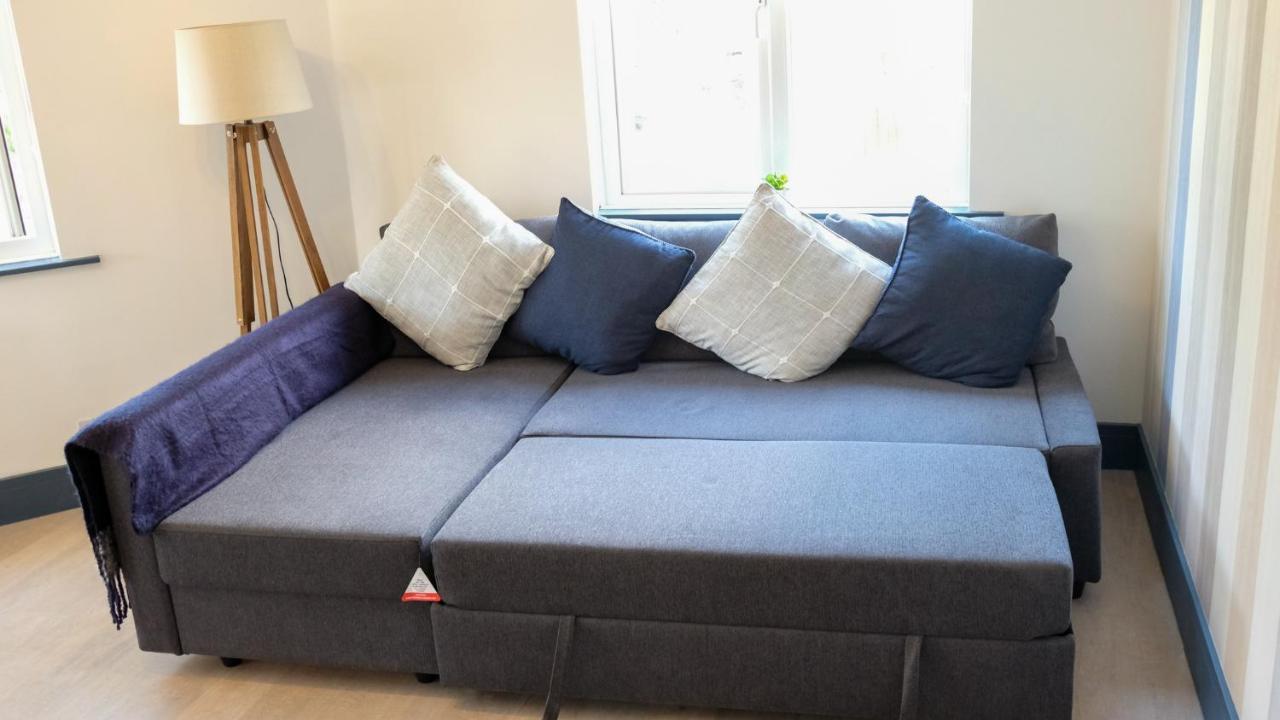 Intimate Entire Flat 9-Min Walk To Boscombe Beach 伯恩茅斯 外观 照片