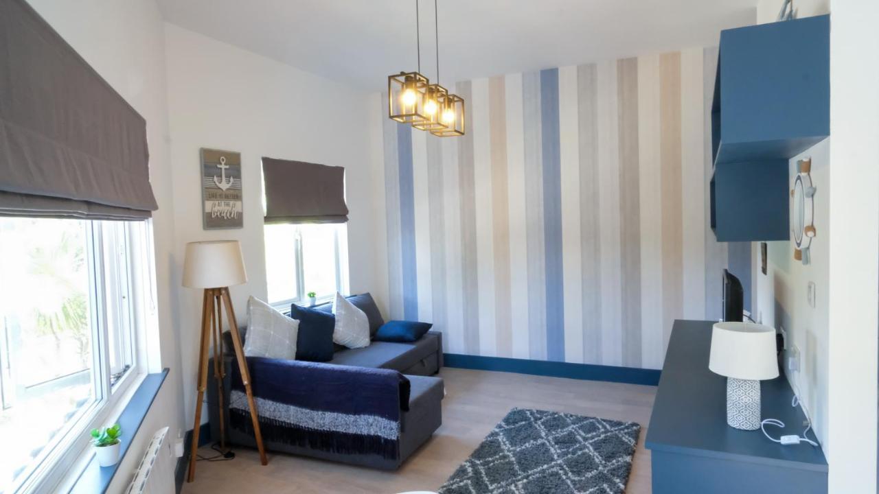 Intimate Entire Flat 9-Min Walk To Boscombe Beach 伯恩茅斯 外观 照片